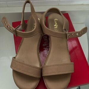 Comfy Soles by Bamboo size 8.5